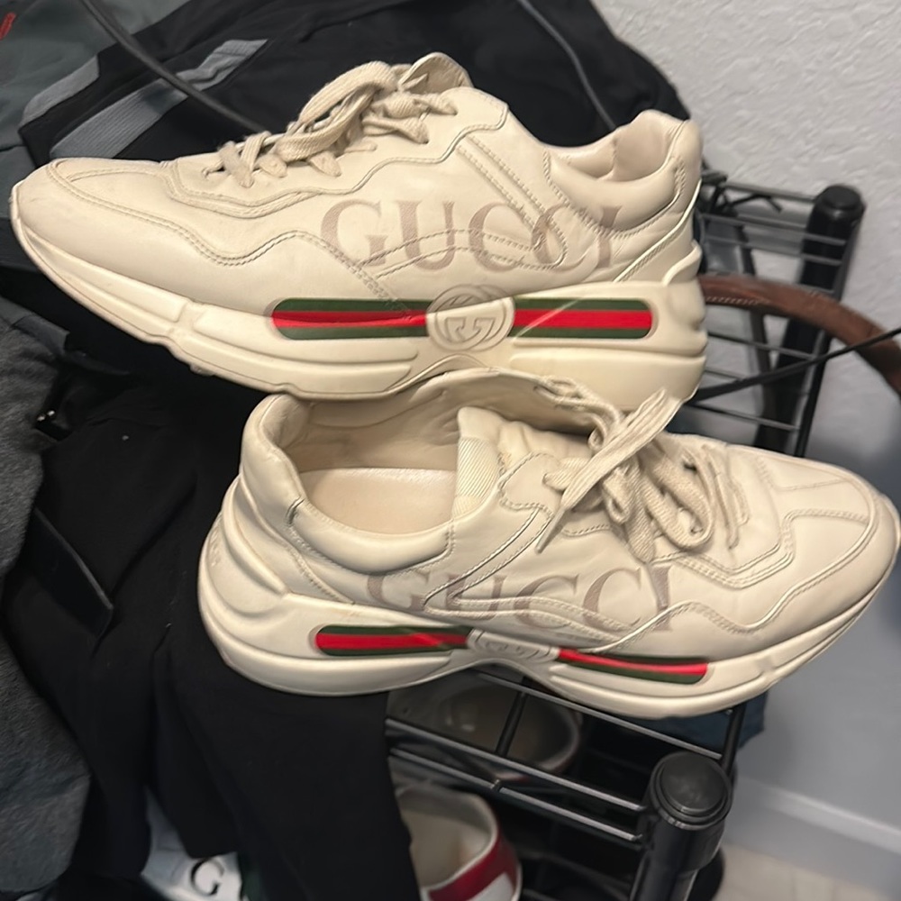 Used Gucci sneakers